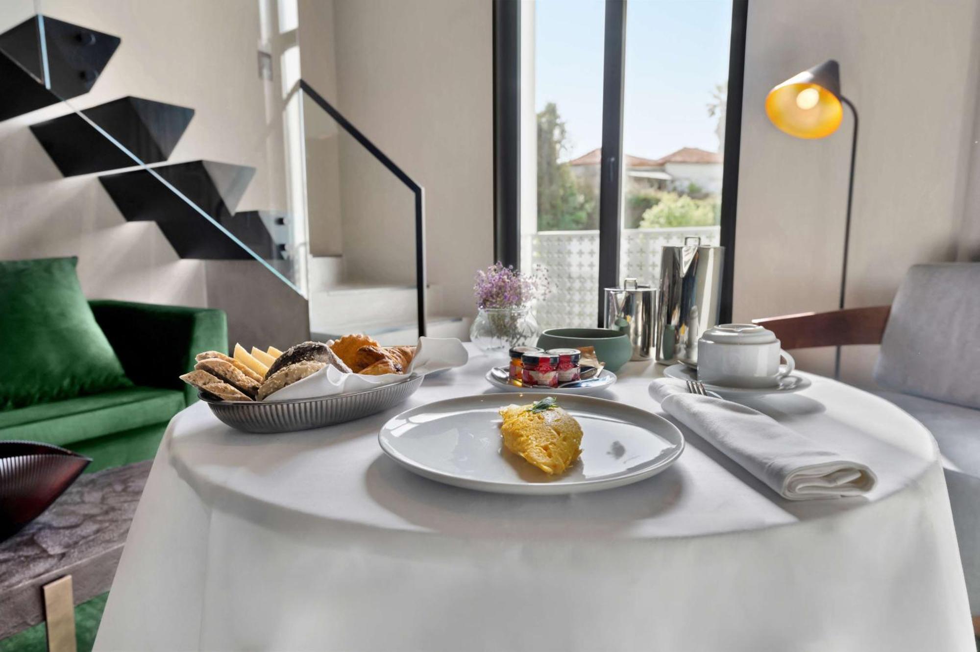 Hilton Porto Gaia Hotel Vila Nova de Gaia Buitenkant foto A 3D rendering of a breakfast table