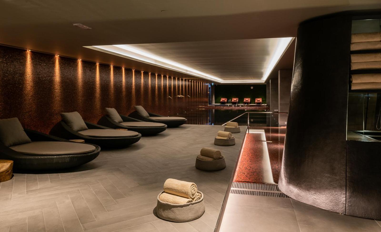 Hilton Porto Gaia Hotel Vila Nova de Gaia Buitenkant foto The spa at The Dorchester